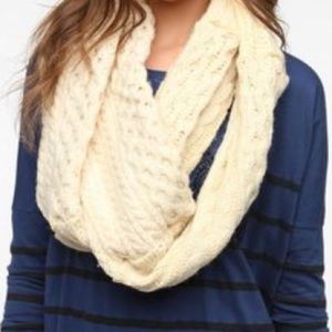 Urban Renewal Fisherman Eternity Scarf
