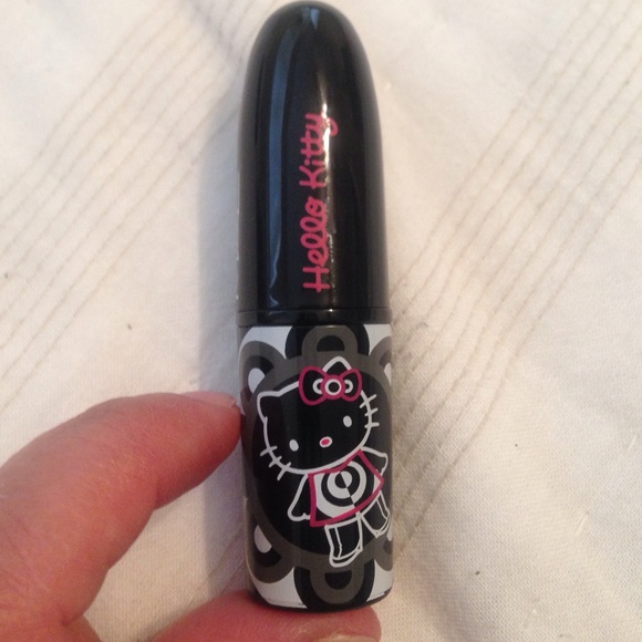 MAC Hello Kitty Lipstick