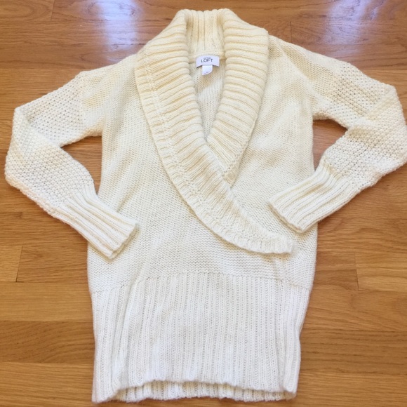 VEUC fold over v-neck sweater, Sz S