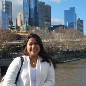 Meet your Posher, Iris