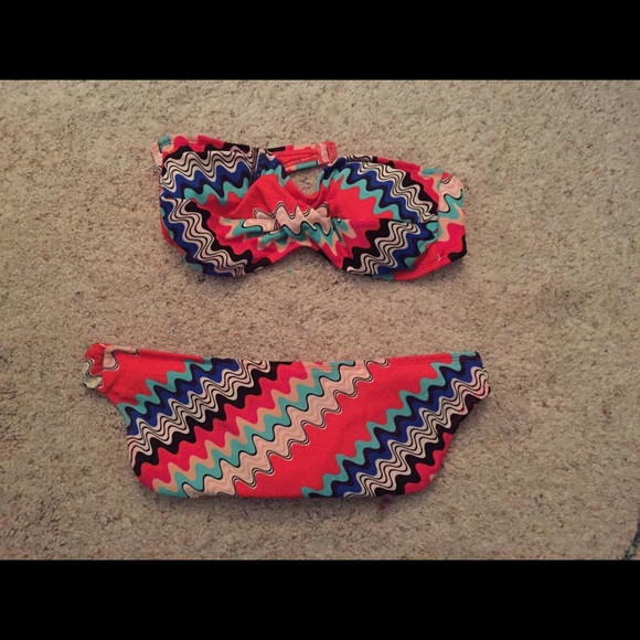Bathing suit