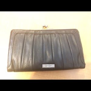 Jessica Simpson wallet