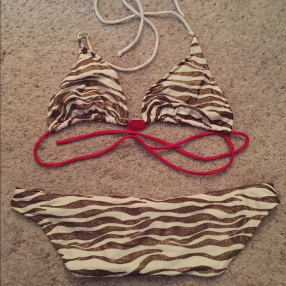 Bathing suit