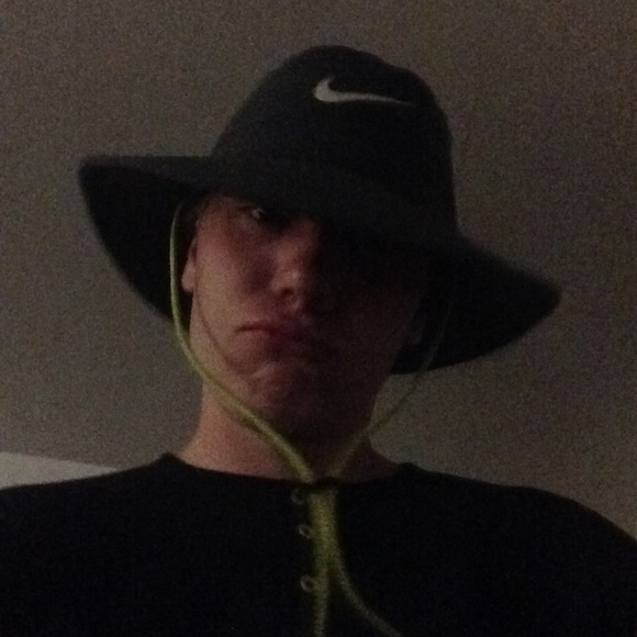 Meet your Posher, Mike - Picture 1 of 1