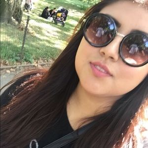 Meet your Posher, Vilma