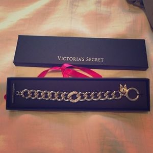 ❌sold❌ Victoria's Secret gold bracelet