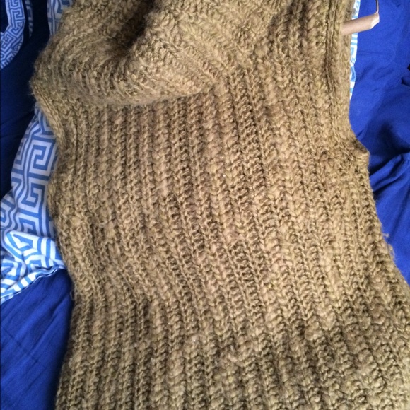 Sweater,olive brown