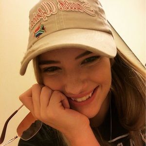 Meet your Posher, Kenna