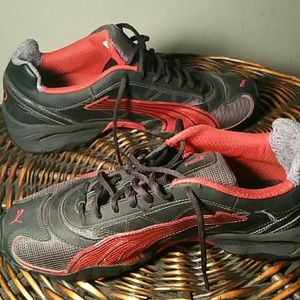 Size  male 12 PUMA  sneaker