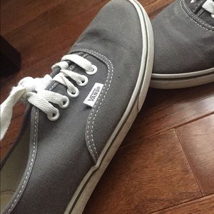 Women's gray vans