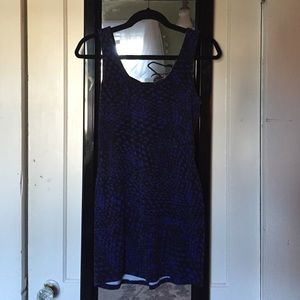 Printed body-con dress!