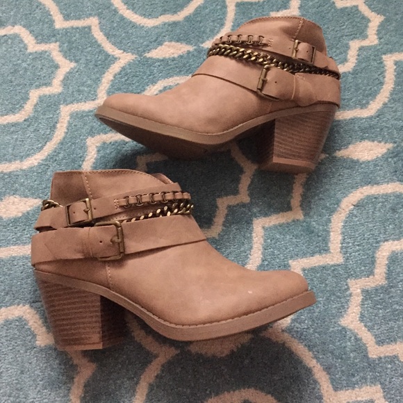 SO Shoes - Brand new ankle boots