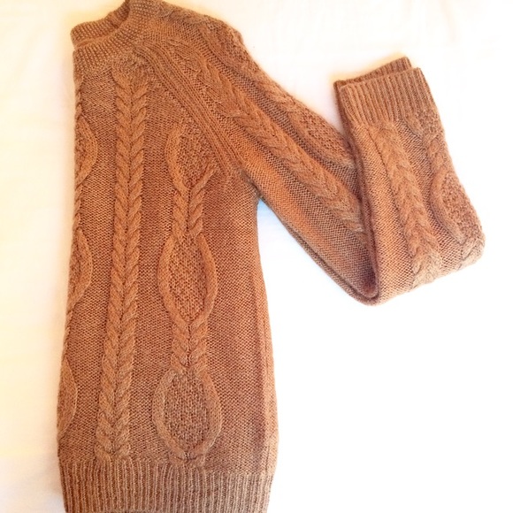 •SOLD• Brown Cable Knit Sweater