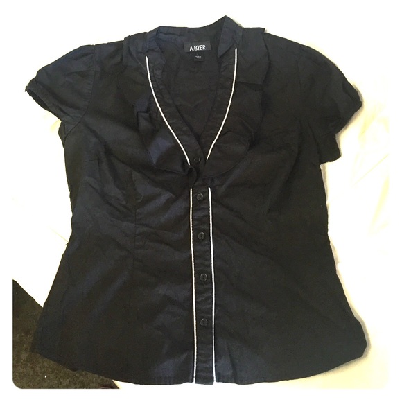 Short sleeve button down.