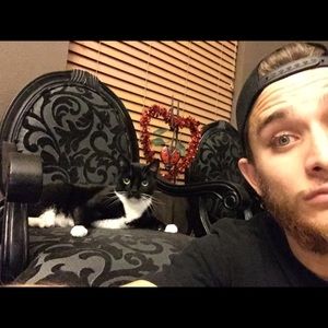 Meet your Posher, Thomas