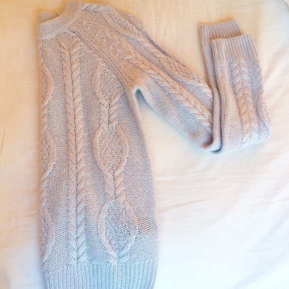 🎉HP🎉 Baby Blue Cable Knit Sweater