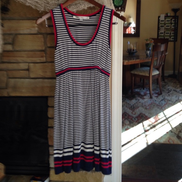 Max Studio short maxi dress