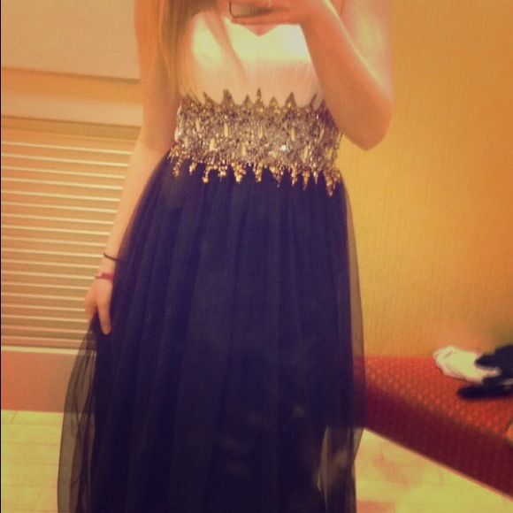 🌌Black and Gold Prom dress!🌌