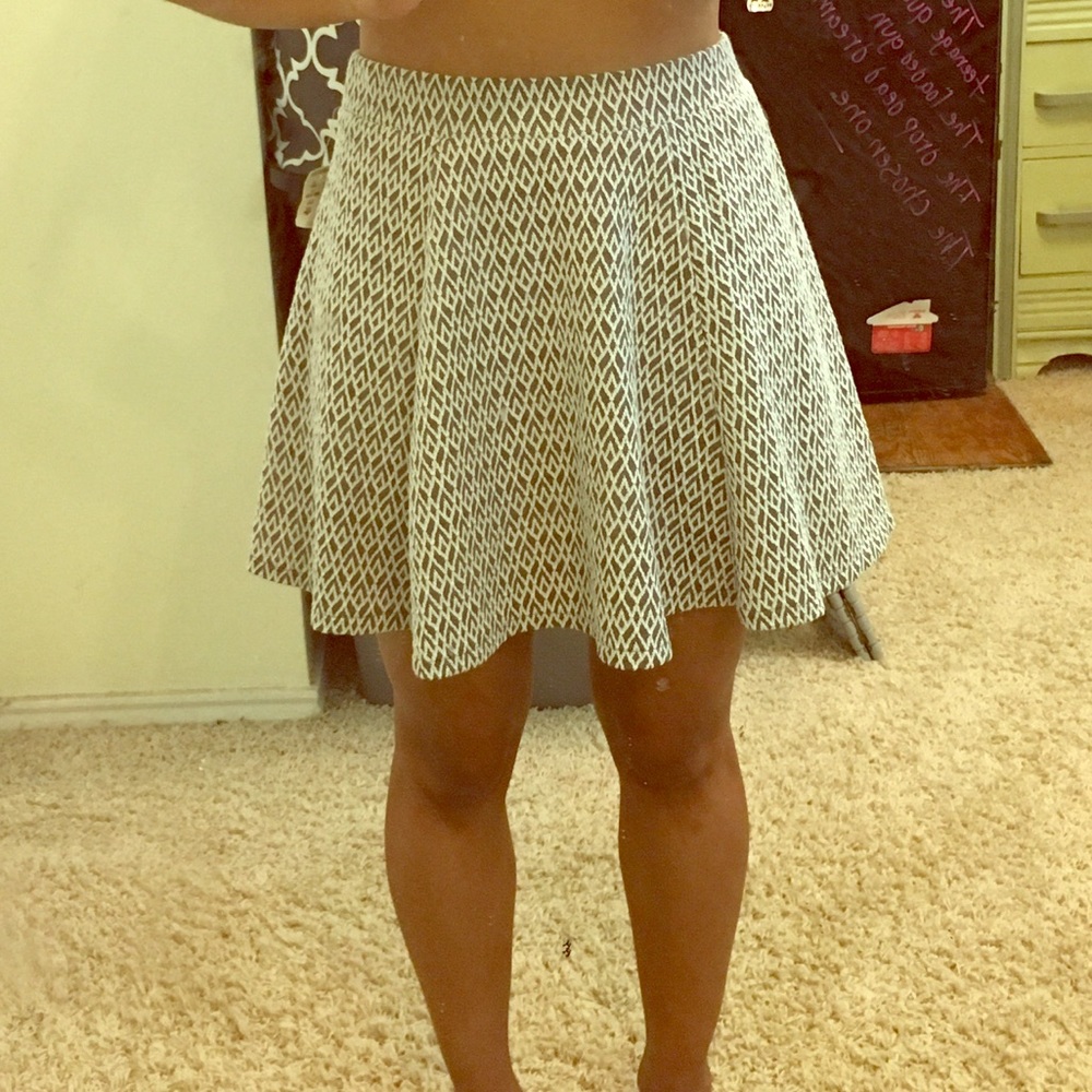 Gray&White Aeropostale Mini Skirt