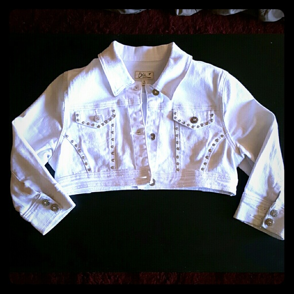 White denim quarter sleeve crop top jacket
