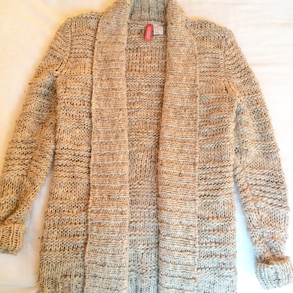 •SOLD• Cozy Crochet Cardigan