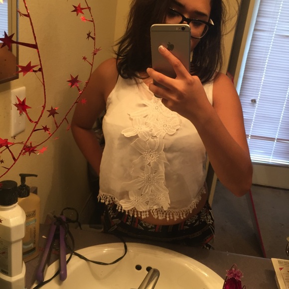 Crop top - Picture 4 of 4