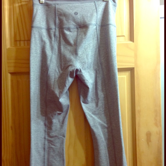 Lululemon yoga pants
