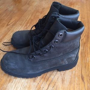 Black timberland boots
