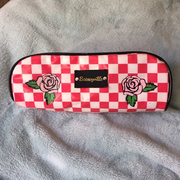Betsey Johnson Makeup pouch