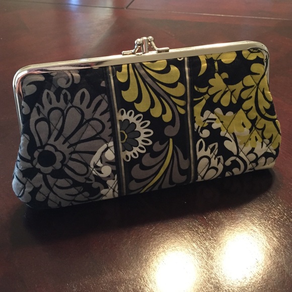Vera Bradley wallet *Pending sale*