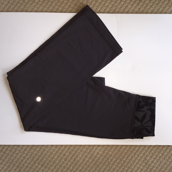 Gray lululemon astro pant - Picture 1 of 4
