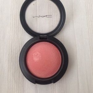 MAC mineralize blush