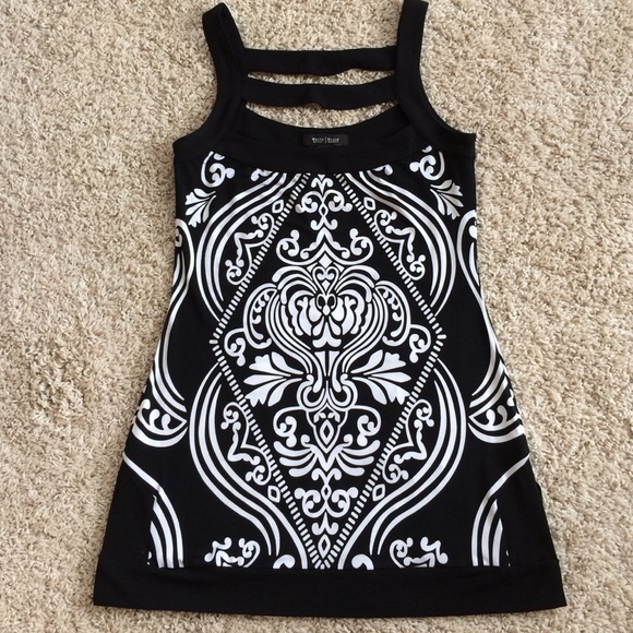 White House Black Market tunic