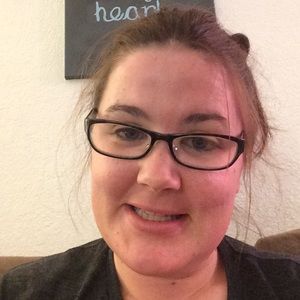 Meet your Posher, Kenzie