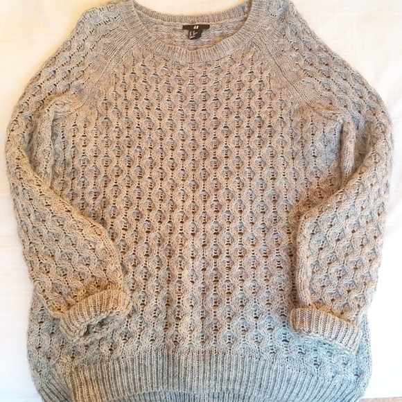 •RESERVED FOR MACIEE• Chunky Crochet Grey Sweater