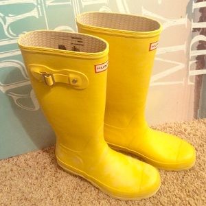 Yellow Hunter Inspired Rain Boots