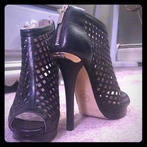 Michael Kors Ghraham open toe ankle boot