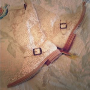 Frye boots worn twice