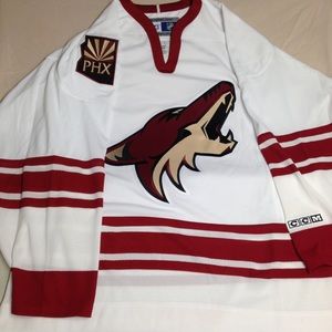 Arizona Coyotes men's CCM hockey jersey