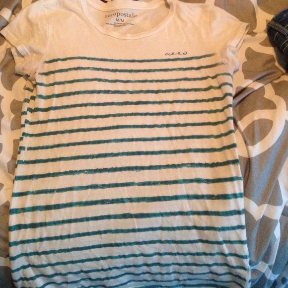 Aeropostale t shirt