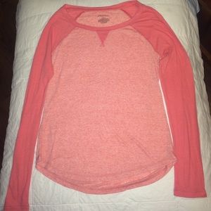 Fitted long sleeve shirt