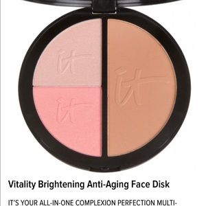 It Cosmetics vitality face disk