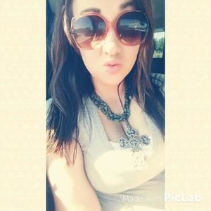 Meet your Posher, Chelsie