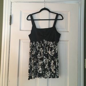 Express floral sleeveless top