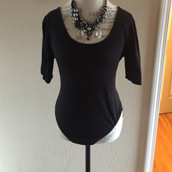 Black 3/4 sleeve body suit