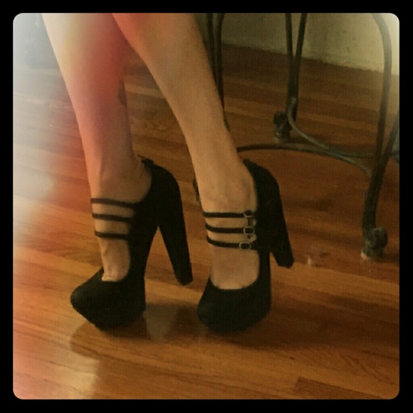 Black strappy mary jane heels