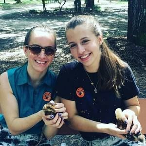 Meet your Posher, Katelyn