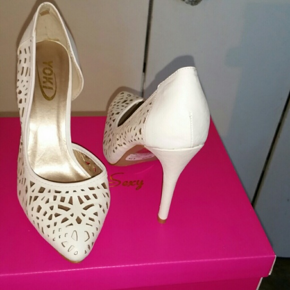 Shoes - Picture 2 of 3