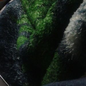 Meet your Posher, Leslie