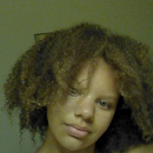 Meet your Posher, Naudika